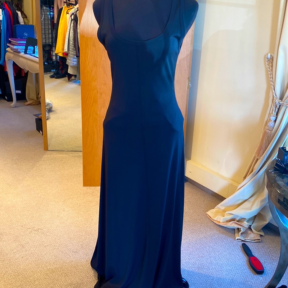 Sleeveless U neck maxi dress by Ann Klein . SZ L